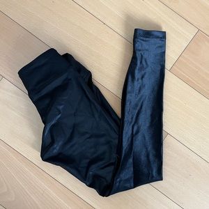 Koral black workout leggings
